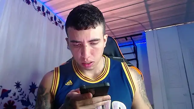 Adam Hudsond online show from 01/06/26, 02:21