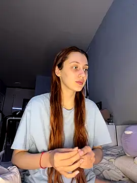 Uniarten online show from 11/26/25, 08:21