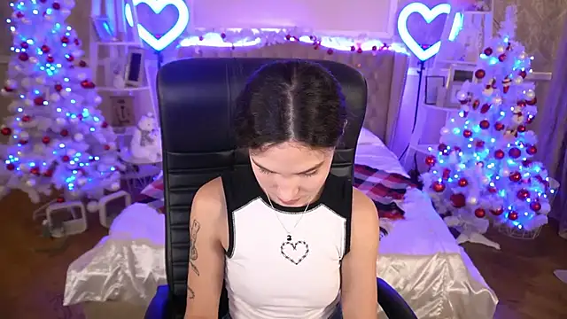 BabyFlowerr online show from 01/02/25, 04:20