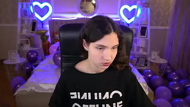 BabyFlowerr online show from 01/13/25, 07:53
