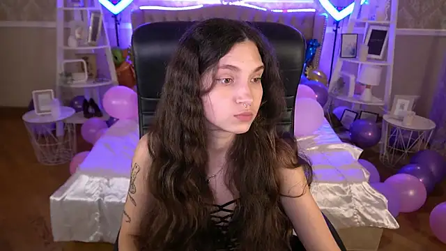 BabyFlowerr online show from 01/18/25, 02:58