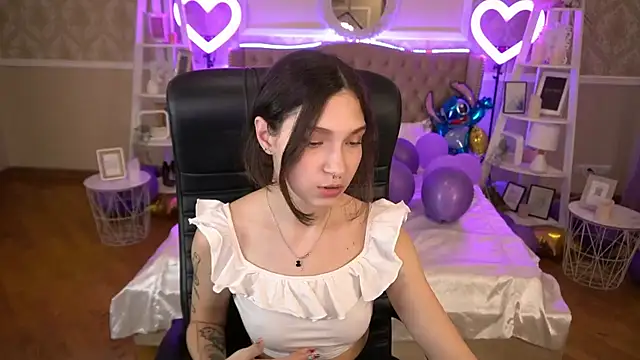 BabyFlowerr online show from 01/27/25, 04:41