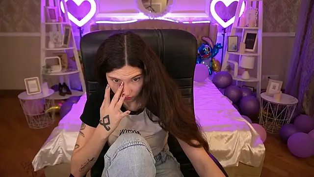 BabyFlowerr online show from 01/29/25, 11:04