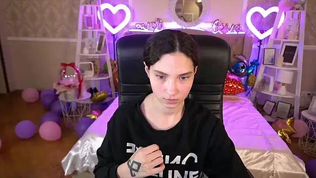 BabyFlowerr online show from 02/08/25, 05:29