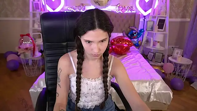 BabyFlowerr online show from 02/09/25, 11:46