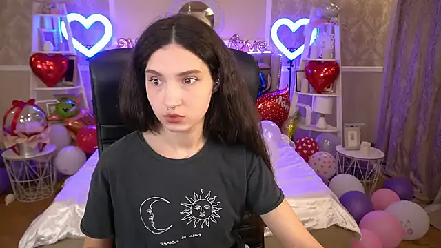 BabyFlowerr online show from 02/17/25, 07:53