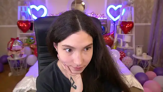 BabyFlowerr online show from 02/17/25, 10:58