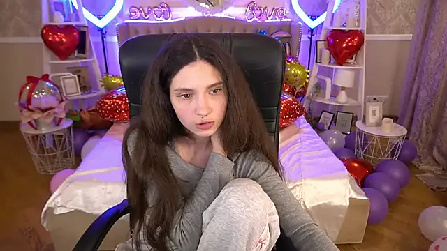 BabyFlowerr online show from 02/21/25, 07:43
