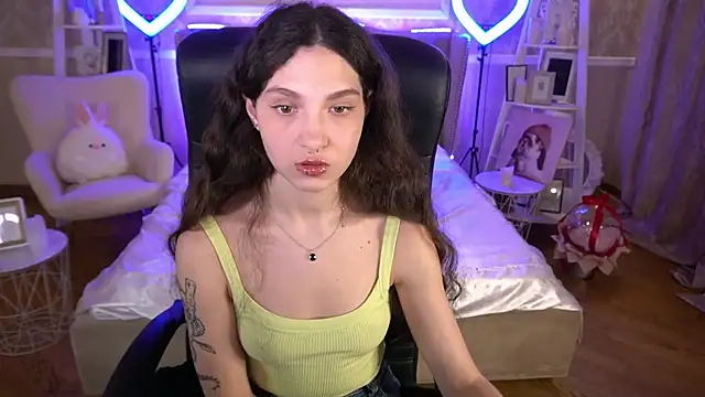 BabyFlowerr online show from 03/14/25, 07:55