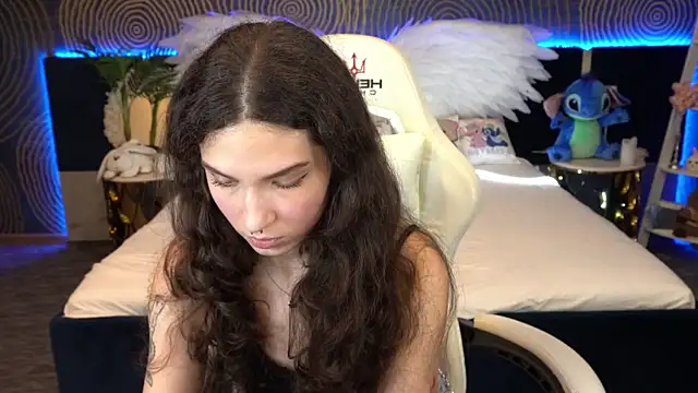 BabyFlowerr online show from 10/19/25, 06:52