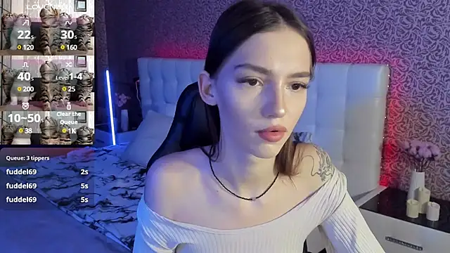 SophieCatty online show from 02/06/25, 10:04