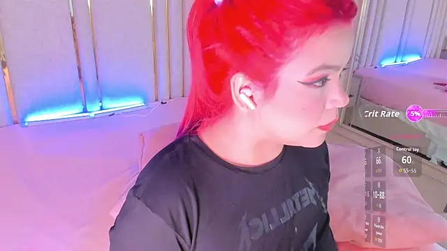 Snapshot of Saekohofman chatting on 09/17/25, 04:14 Saekohofman online show from 09/17/25, 04:14