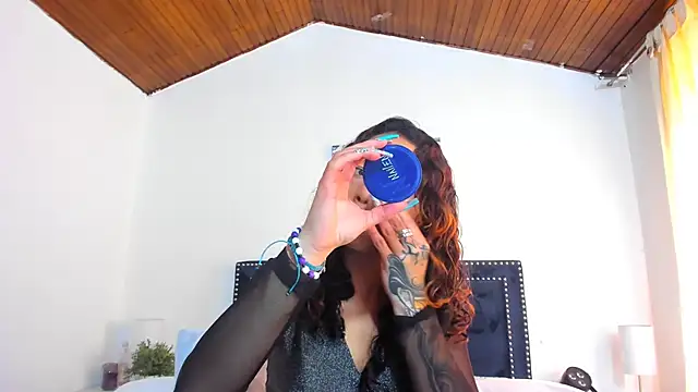 ZulyMichels online show from 02/22/25, 04:51