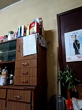 White rabbit  online show from 02/26/26, 10:42