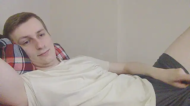 Snapshot of your_andy chatting on 05/17/26, 06:22 your andy online show from 05/17/26, 06:22