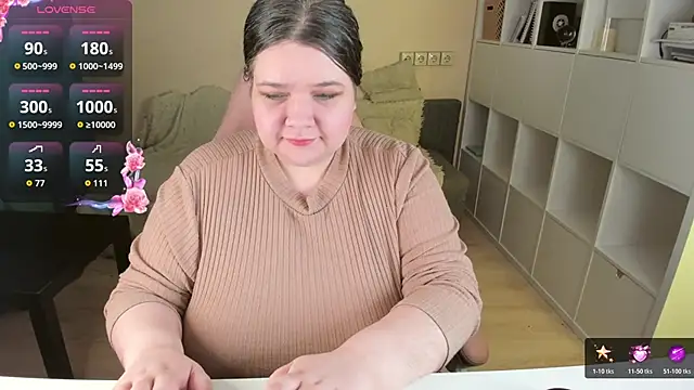 PlumPie online show from 12/14/25, 10:36