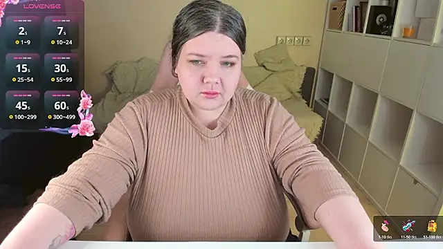 PlumPie online show from 02/24/26, 04:43