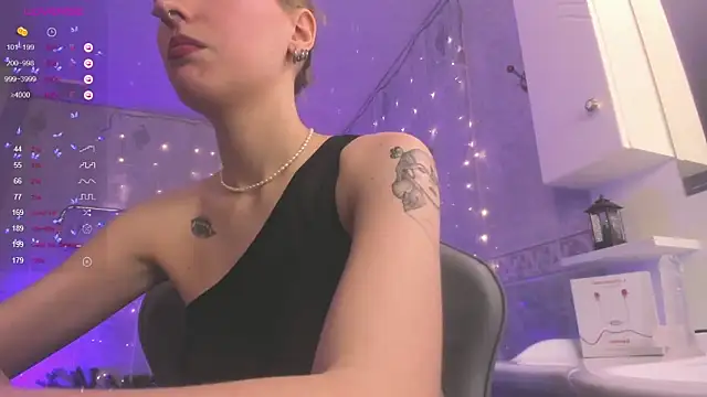 Fire moth online show from 02/02/25, 07:52