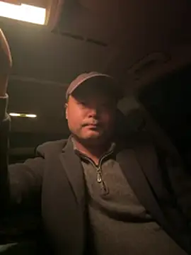 Snapshot of S00 chatting on 03/05/26, 11:17 S00 online show from 03/05/26, 11:17