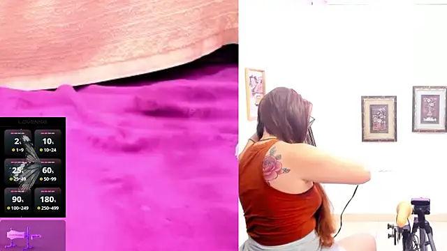 Paulina Davis  online show from 02/28/25, 03:48