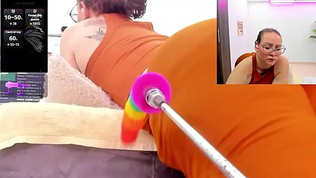 Paulina Davis  online show from 02/14/26, 12:07