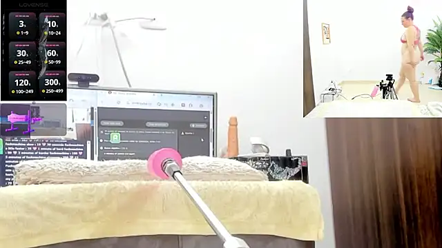 Paulina Davis  online show from 04/30/26, 12:39