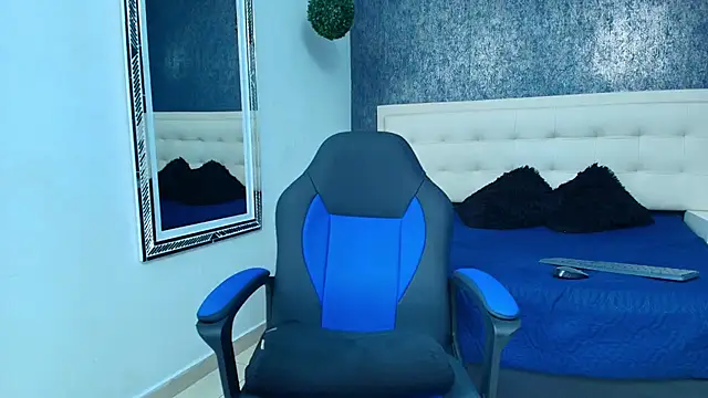 oliver  brown online show from 09/20/25, 10:55