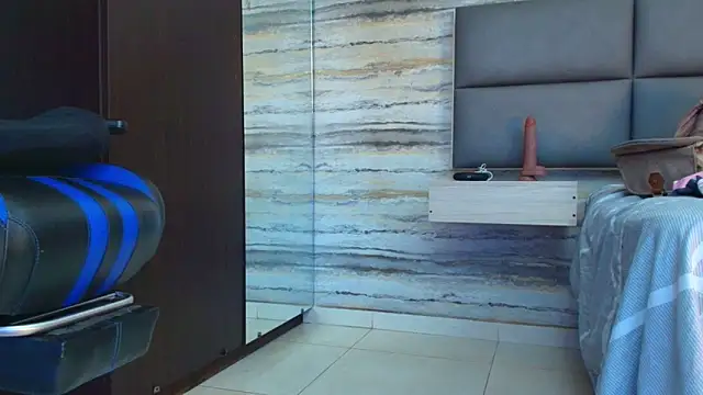 oliver  brown online show from 12/18/25, 12:49