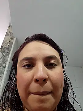 LizzRouse online show from 12/02/25, 05:19