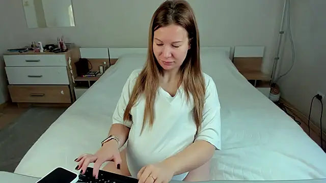 Snapshot of stella_vestal chatting on 02/03/25, 04:04 stella vestal online show from 02/03/25, 04:04