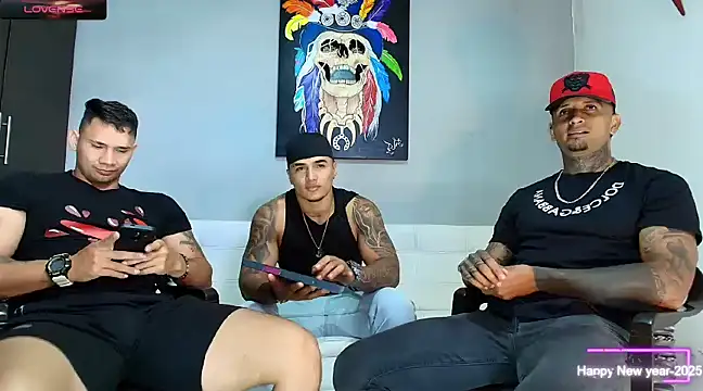 Snapshot of GendersonFit chatting on 01/30/25, 02:25 GendersonFit online show from 01/30/25, 02:25