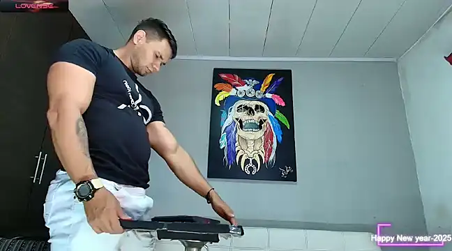 Snapshot of GendersonFit chatting on 02/04/25, 08:59 GendersonFit online show from 02/04/25, 08:59