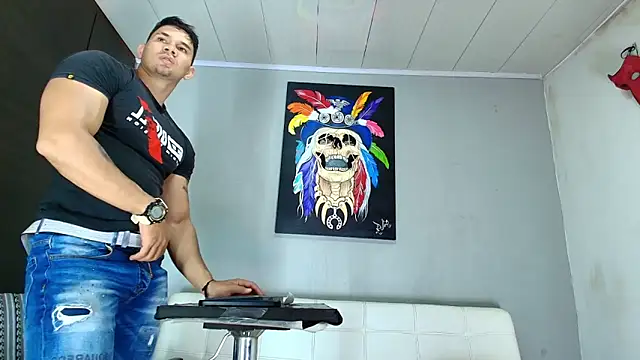 Snapshot of GendersonFit chatting on 02/24/25, 01:42 GendersonFit online show from 02/24/25, 01:42