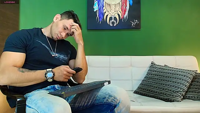 Snapshot of GendersonFit chatting on 09/23/25, 10:35 GendersonFit online show from 09/23/25, 10:35