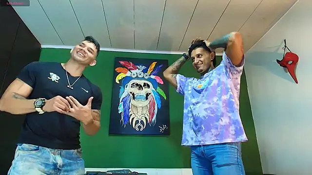 Snapshot of GendersonFit chatting on 09/27/25, 09:20 GendersonFit online show from 09/27/25, 09:20