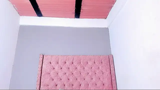 little tsgirl  online show from 05/11/26, 02:45