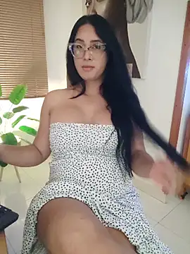 Rashell-Zepol online show from 06/05/26, 04:30