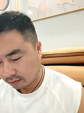 Snapshot of guozuo chatting on 10/25/25, 02:24 guozuo online show from 10/25/25, 02:24