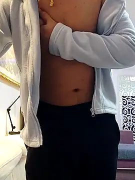 guozuo online show from 11/06/25, 02:07