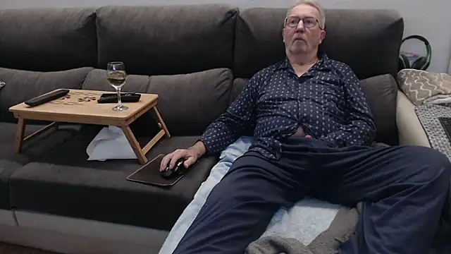 Nudelschwanz online show from 02/21/26, 10:11