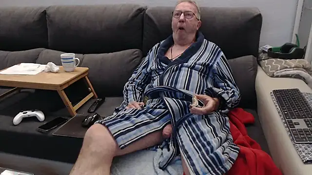 Nudelschwanz online show from 04/16/26, 04:35