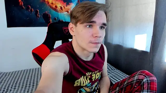 Snapshot of LetsDoSomethingFun chatting on 02/15/25, 12:01 LetsDoSomethingFun online show from 02/15/25, 12:01