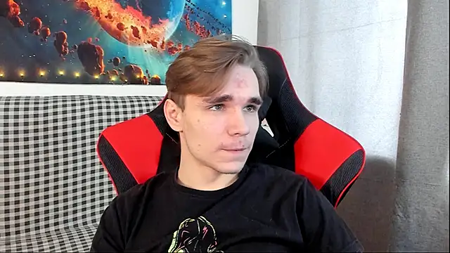 Snapshot of LetsDoSomethingFun chatting on 03/05/25, 05:40 LetsDoSomethingFun online show from 03/05/25, 05:40