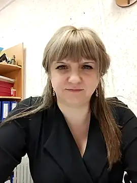 Snapshot of Office_Albertina chatting on 01/14/25, 10:02 Office Albertina online show from 01/14/25, 10:02