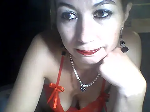Snapshot of Olesja chatting on 06/25/26, 08:13 Olesja online show from 06/25/26, 08:13