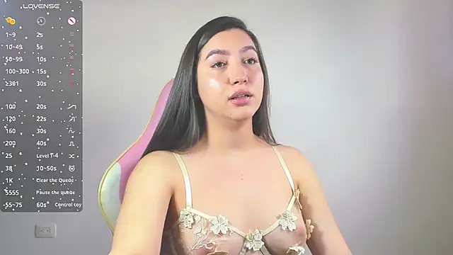 Snapshot of alice-love1 chatting on 12/08/24, 09:30 alice-love1 online show from 12/08/24, 09:30