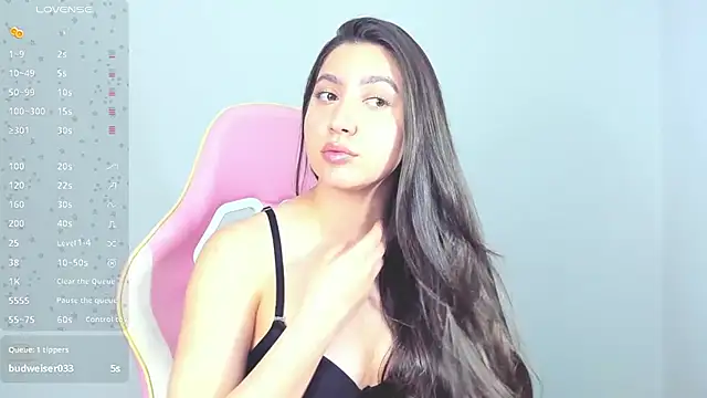 Snapshot of alice-love1 chatting on 12/20/24, 01:58 alice-love1 online show from 12/20/24, 01:58