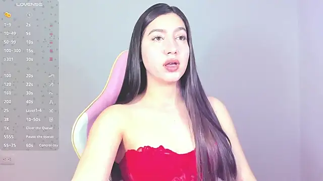 Snapshot of alice-love1 chatting on 01/12/25, 01:11 alice-love1 online show from 01/12/25, 01:11