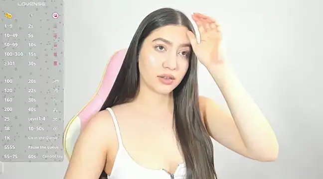 Snapshot of alice-love1 chatting on 02/12/25, 09:11 alice-love1 online show from 02/12/25, 09:11