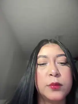 Snapshot of cami_ortiz__ chatting on 12/22/24, 01:55 cami ortiz online show from 12/22/24, 01:55